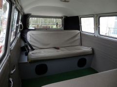 Louer une VOLKSWAGEN Combi Split de de 1964 (Photo 4)