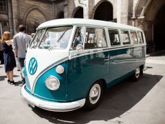 Louer une VOLKSWAGEN Combi Split de de 1965 (Photo 2)