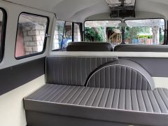 Louer une VOLKSWAGEN Combi split de de 1965 (Photo 5)