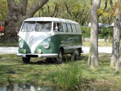 Louer une VOLKSWAGEN Combi Split de de 1967 (Photo 2)