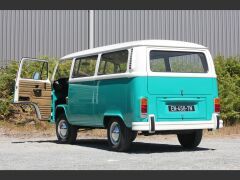 VOLKSWAGEN Combi T2 Bay Window (Photo 2)