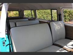 Louer une VOLKSWAGEN Combi T2 Bay Window de de 1974 (Photo 5)