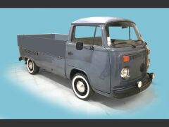 VOLKSWAGEN Combi T2 Bay Window (Photo 1)