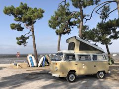 Louer une VOLKSWAGEN Combi T2 Westfalia de de 1978 (Photo 3)
