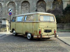 Louer une VOLKSWAGEN Combi T2 de de 1968 (Photo 2)