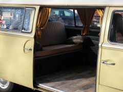 Louer une VOLKSWAGEN Combi T2 de de 1968 (Photo 3)