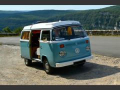 Louer une VOLKSWAGEN Combi T2 de 1973 (Photo 2)