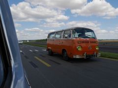 Louer une VOLKSWAGEN Combi T2 de de 1974 (Photo 2)