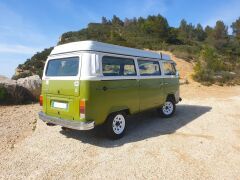 Louer une VOLKSWAGEN Combi T2 de de 1975 (Photo 3)