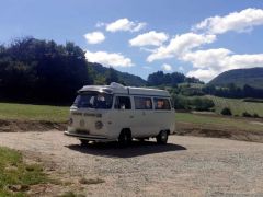 Louer une VOLKSWAGEN Combi T2 de 1979 (Photo 1)