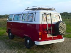 VOLKSWAGEN Combi T2b de 1975 en location pour mariage en Vend�e