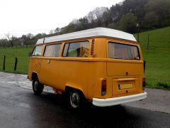 Louer une VOLKSWAGEN Combi Westfalia de de 1977 (Photo 3)