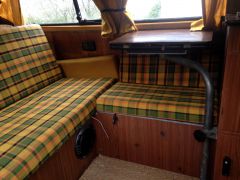 Louer une VOLKSWAGEN Combi Westfalia de de 1977 (Photo 5)