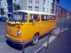 Louer une VOLKSWAGEN Combi de 1976 (Photo 1)