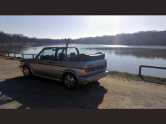 Louer une VOLKSWAGEN Golf 1 Cabriolet Fashion Line de de 1993 (Photo 3)