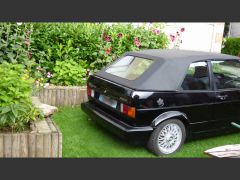 Louer une VOLKSWAGEN Golf 1 Cabriolet de de 1989 (Photo 4)