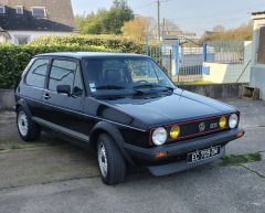 Louer une VOLKSWAGEN Golf 1 GTI de de 1980 (Photo 1)