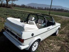 Louer une VOLKSWAGEN Golf Cabriolet de de 1985 (Photo 3)