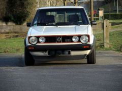 Louer une VOLKSWAGEN Golf GTI de de 1980 (Photo 3)