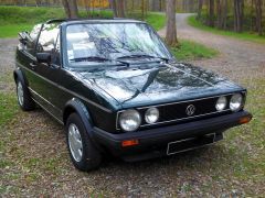 Louer une VOLKSWAGEN Golf GTI de de 1981 (Photo 1)