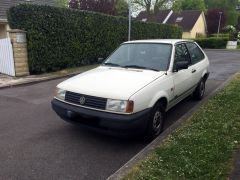 VOLKSWAGEN Polo (Photo 1)