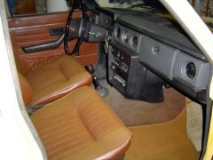 Louer une VOLVO 144 de de 1974 (Photo 4)