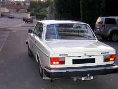 Louer une VOLVO 244 DL de de 1976 (Photo 4)