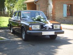 Louer une VOLVO 244 GL de 1978 (Photo 0)