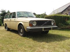 Louer une VOLVO 245 DL de de 1978 (Photo 2)