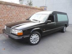 Louer une VOLVO 940 Corbillard de de 1996 (Photo 1)