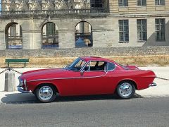 Louer une VOLVO P1800 S de de 1966 (Photo 2)