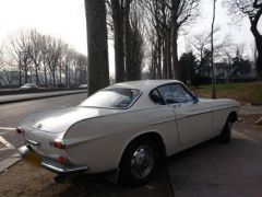 Louer une VOLVO P1800 S de de 1966 (Photo 2)