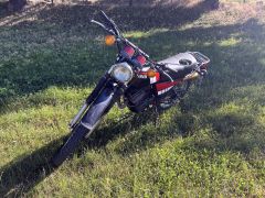 YAMAHA 125 (Photo 1)