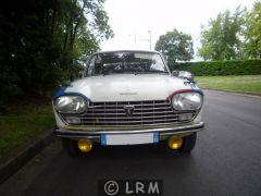 PEUGEOT 204 (Photo 2)