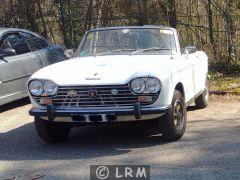 PEUGEOT 204  (Photo 1)