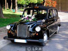 CARBODIES Taxi Anglais FX4 (Photo 2)