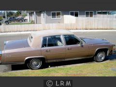 CADILLAC Fleetwood (Photo 1)