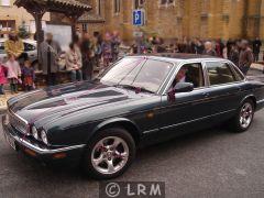 JAGUAR XJ8 (Photo 3)