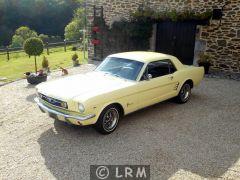 FORD Mustang (Photo 4)