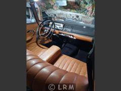 PEUGEOT 404 SL (Photo 5)