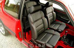 PEUGEOT 205 GTI (Photo 2)