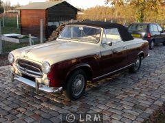 PEUGEOT 403 (Photo 3)