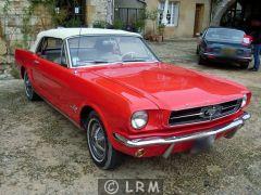 FORD Mustang (Photo 3)