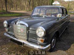 MERCEDES 200D  (Photo 1)