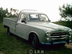 PEUGEOT 403 (Photo 2)