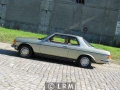 MERCEDES 230 CE (Photo 1)