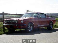 FORD Mustang Fastback (Photo 2)