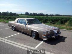 CADILLAC Deville (Photo 1)
