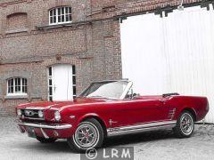 FORD Mustang (Photo 3)