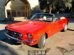 FORD Mustang (Photo 2)